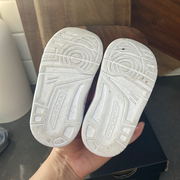 Air Jordan Max Aura (University Red), TD Size 5C - Picture 6 of 12